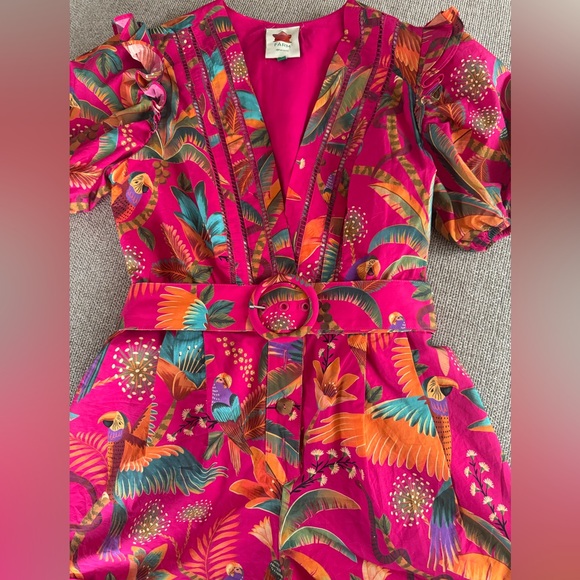 FARM Rio Macaw Belted Puff Sleeve Tropical Print Romper M - Picture 2 of 7